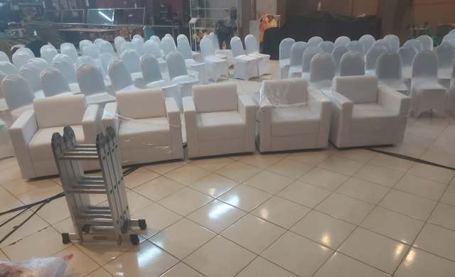 Pilihan Warna Sewa sofa single